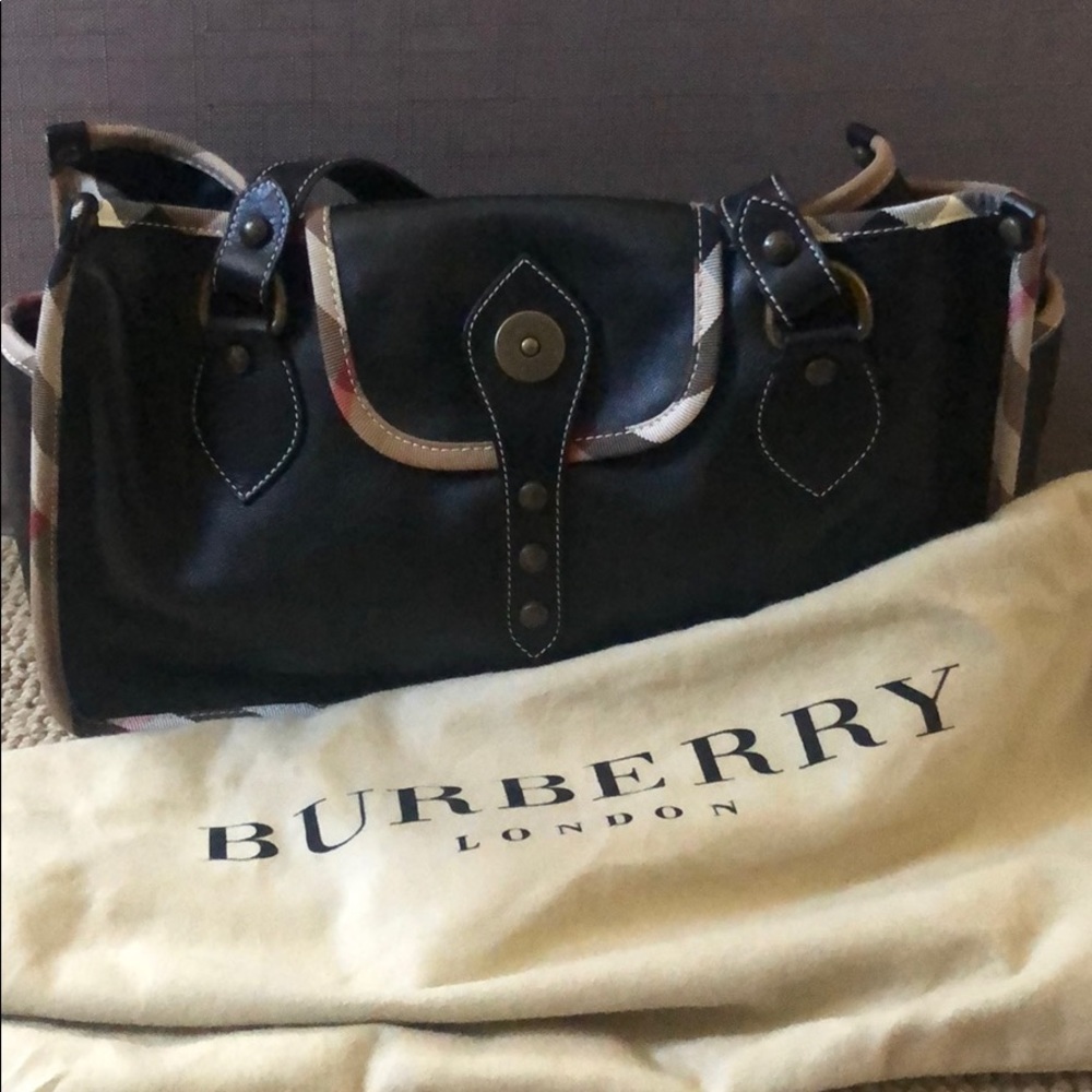 Leather Burberry tote bag